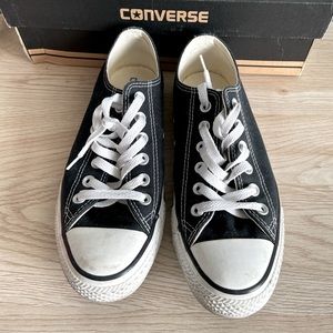 Original Converse Women’s Size 8